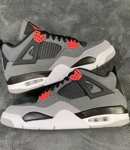 Nike Jordan 4s